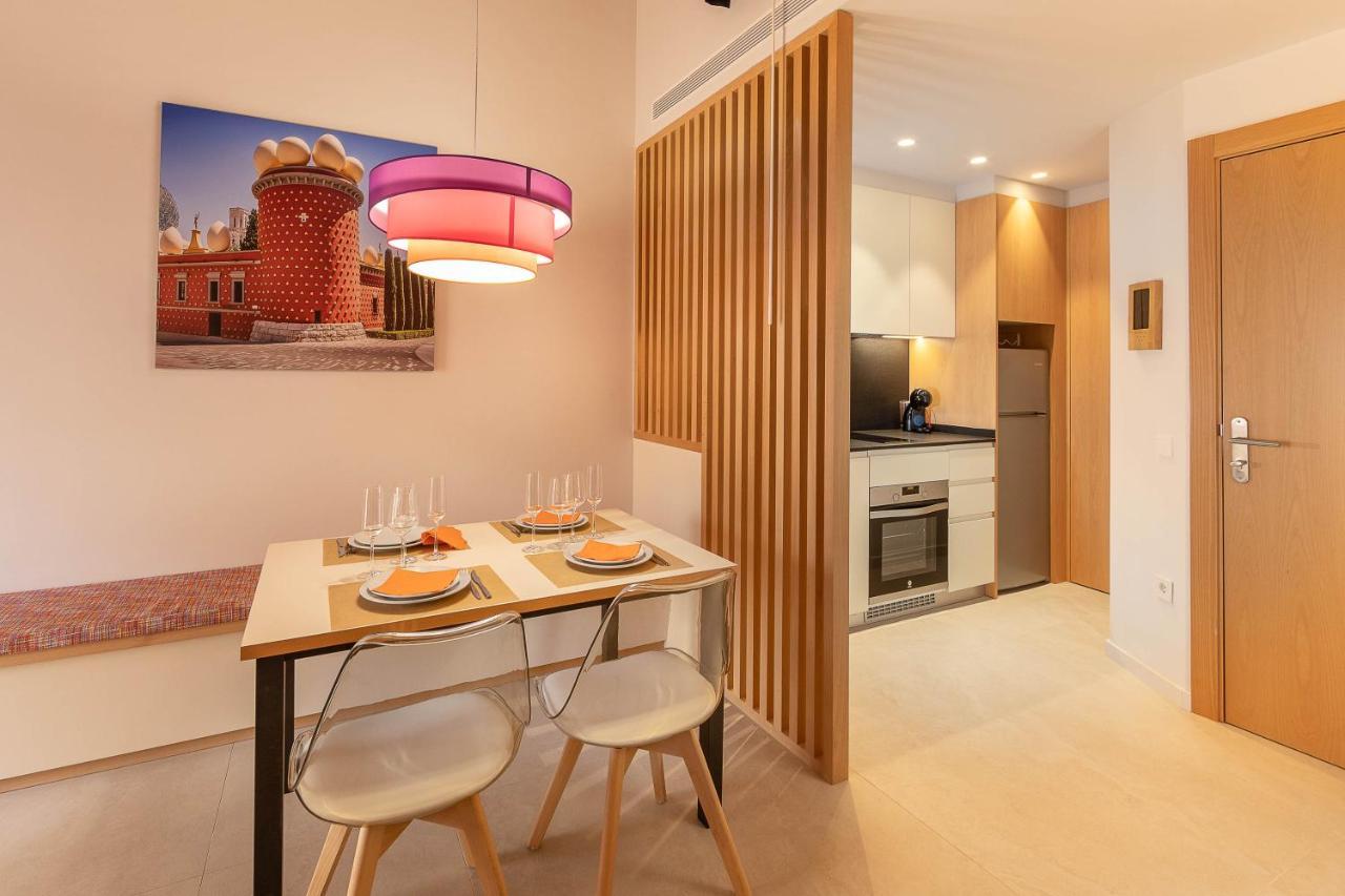 C&C Apartments Figueres  Ngoại thất bức ảnh