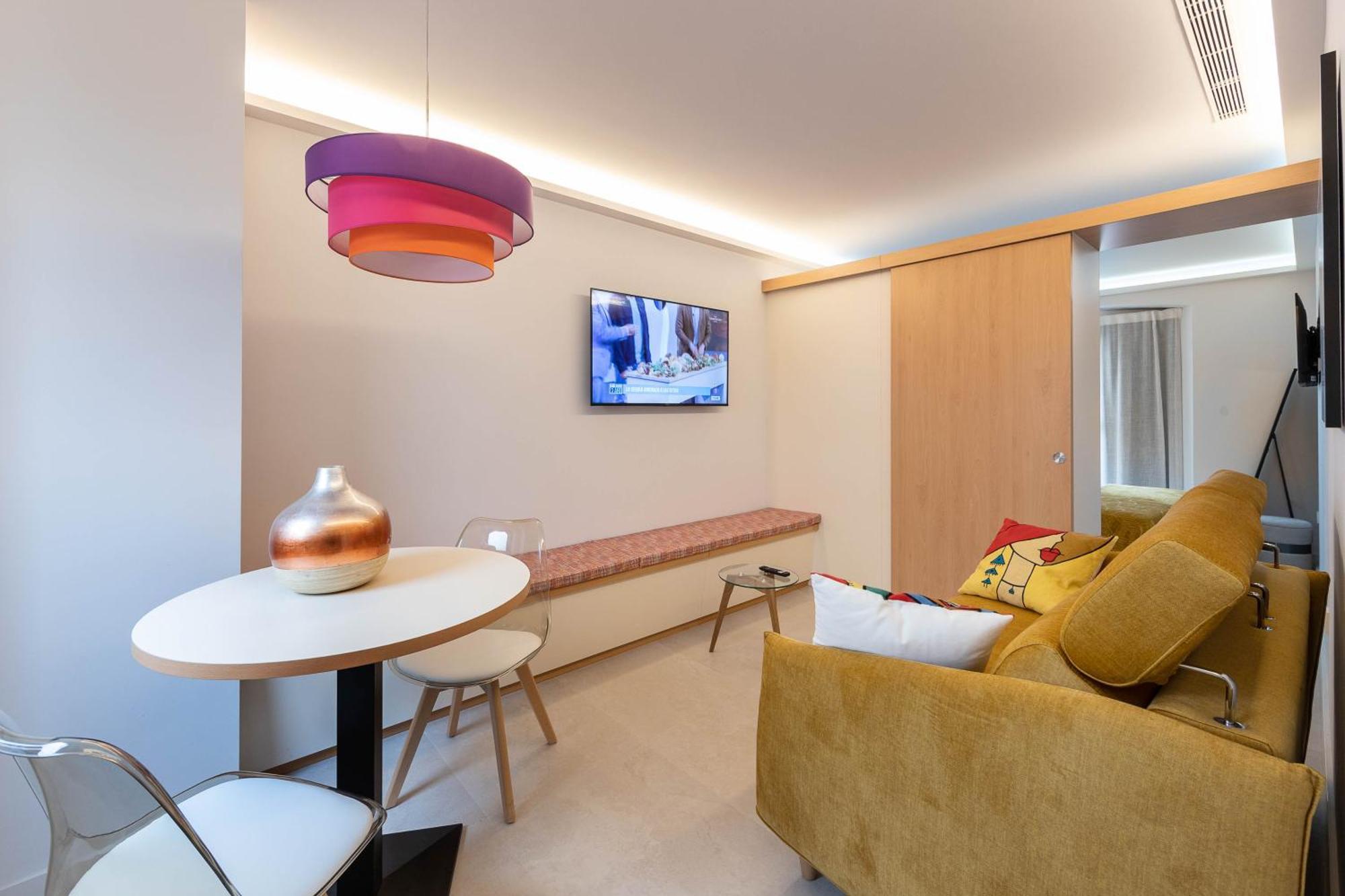 C&C Apartments Figueres  Ngoại thất bức ảnh