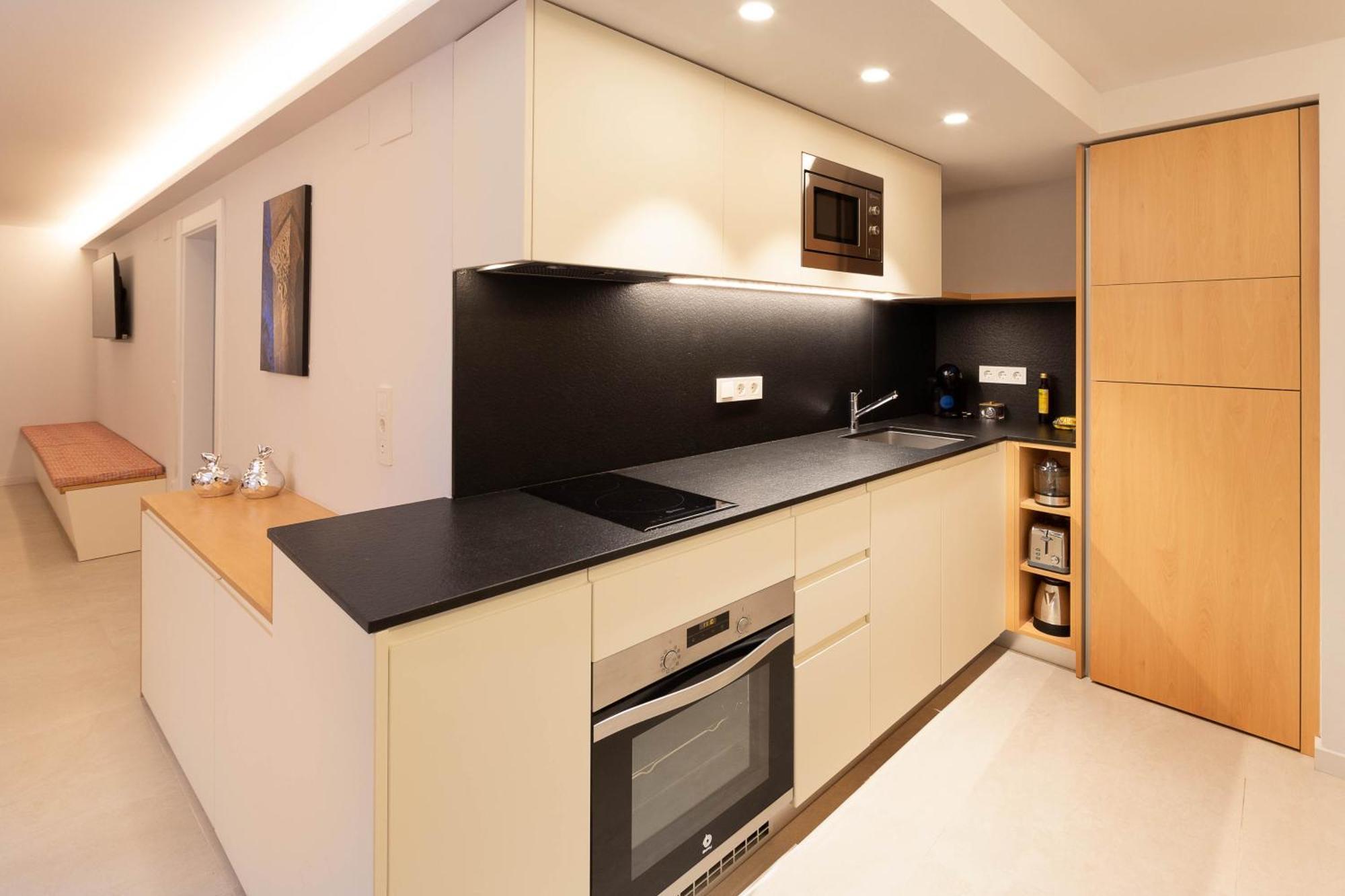 C&C Apartments Figueres  Ngoại thất bức ảnh